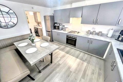 4 bedroom detached house for sale, Edenwood Close, Stockton, Stockton-on-Tees, Durham, TS18 2FS