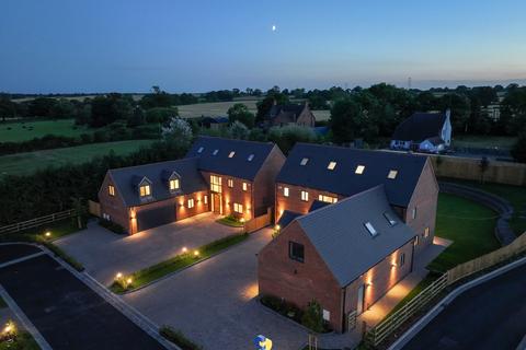 6 bedroom detached house for sale, Washbrook Lane, Allesley, CV5 9RR