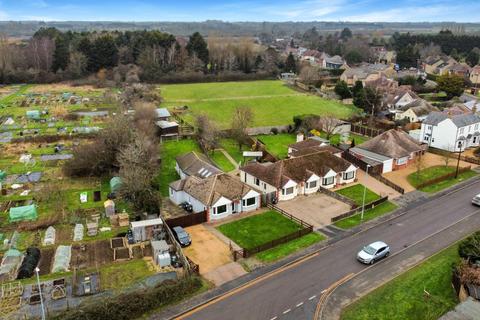 4 bedroom bungalow for sale, Cottenham Road, Histon, Cambridge