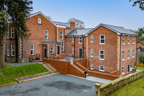 3 bedroom house for sale, Silvan Court, Macclesfield