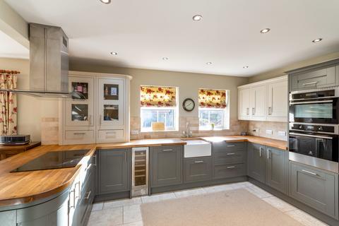 6 bedroom detached house for sale, Brantingham Gardens, Bawtry, South Yorkshire