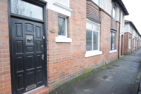 2 bedroom terraced house to rent, Field Terrace, Stone