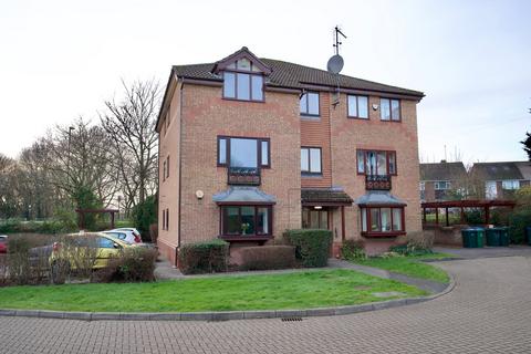 Bowls Court, Coventry, CV5