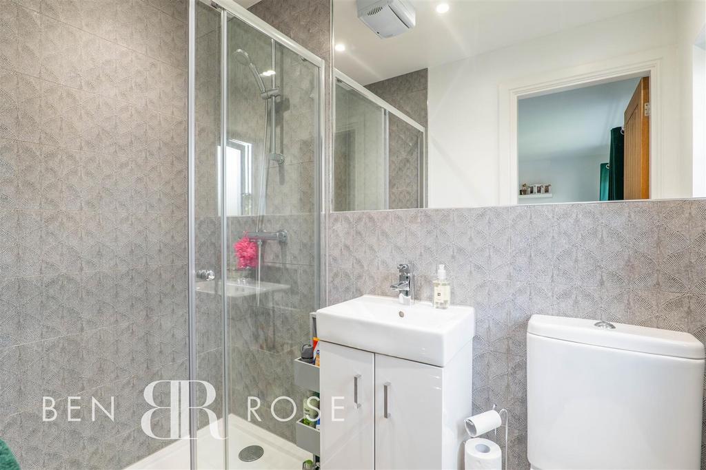 Master Ensuite