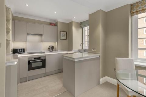 2 bedroom flat for sale, Swan Court, Chelsea Manor Street, Chelsea SW3