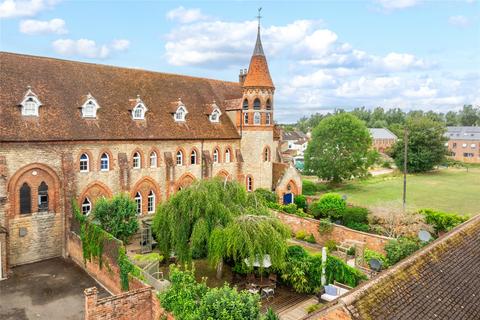 St. Pauls Court, Stony Stratford, Milton Keynes, Buckinghamshire, MK11