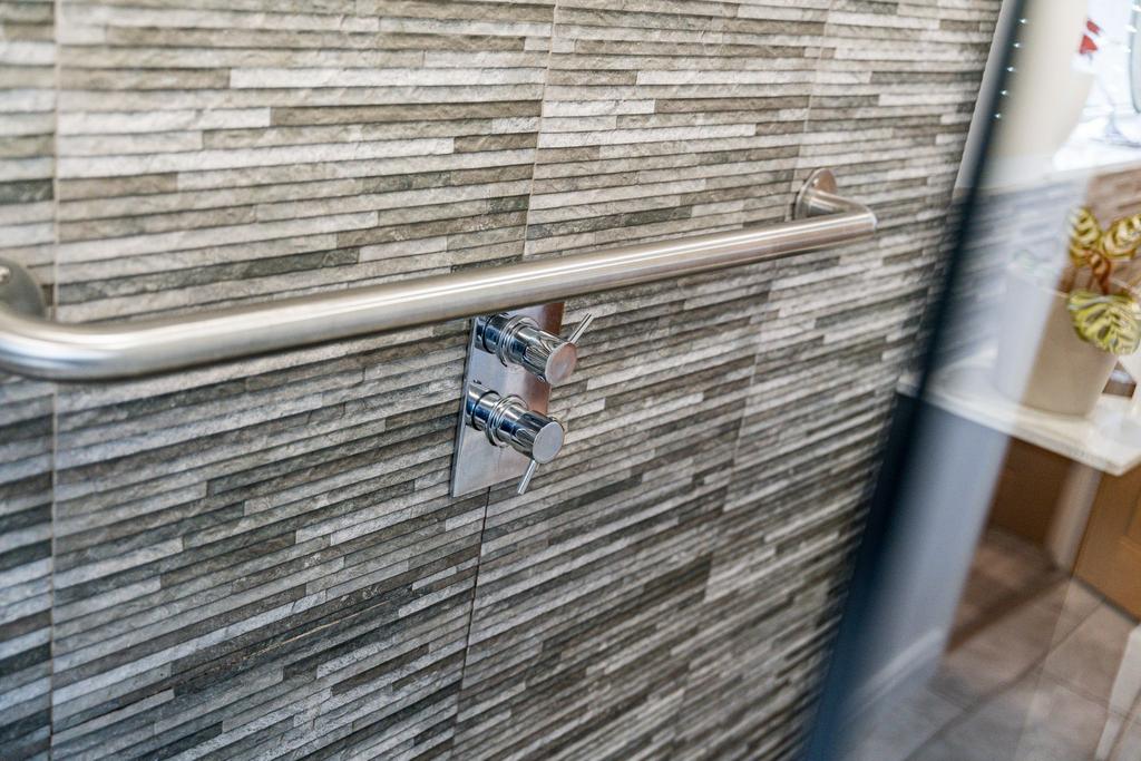 Photograph 40