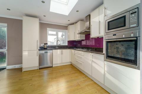 3 bedroom detached house to rent, Cumberland Road,  Ashford,  TW15