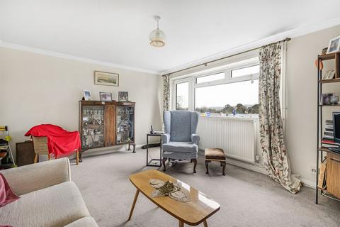 3 bedroom flat for sale, Foxes Piece, Little Marlow Road, Marlow