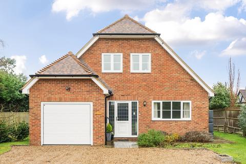 4 bedroom detached house for sale, Cottage Lane, Westfield