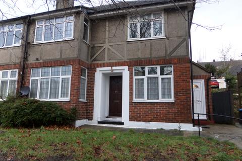 2 bedroom flat to rent, Brighton Road, Purley CR8