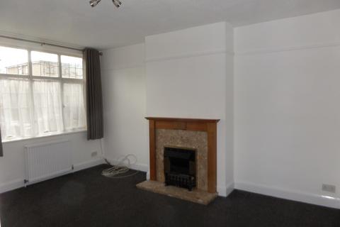 2 bedroom flat to rent, Brighton Road, Purley CR8