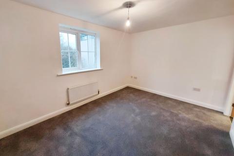 21 Feversham Close, Eccles, Manchester, M30 9EU