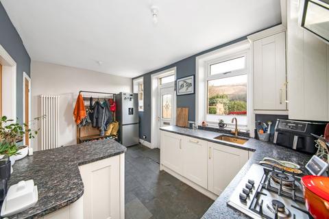 3 bedroom end of terrace house for sale, Mount Road, Marsden, HD7