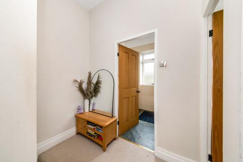 71 Mount Road, Marsden, Huddersfield, HD7 6HW