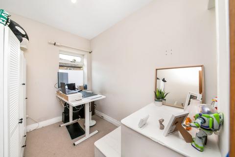 71 Mount Road, Marsden, Huddersfield, HD7 6HW