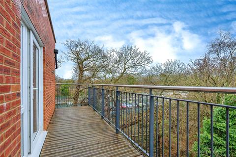 2 bedroom apartment for sale, Station Parade, Virginia Water, Surrey, GU25