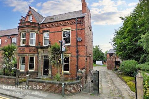 6 bedroom end of terrace house for sale, Kirkgate, LEEDS