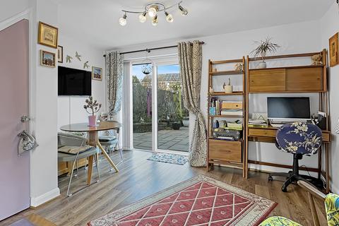 11 Uffen Way, Sawston, Cambridge, CB22 3BS
