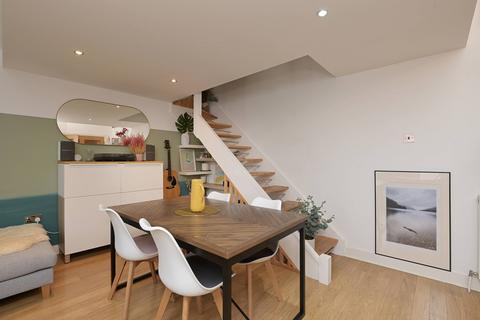 8g High Street, Penicuik, EH26 8HW