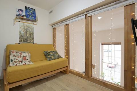 8g High Street, Penicuik, EH26 8HW