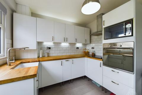 4 Easington Way, South Ockendon, RM15 5EJ