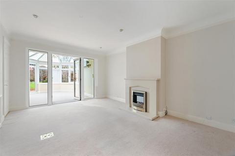 2 bedroom semi-detached bungalow for sale, Eastdean Avenue, Epsom