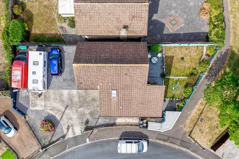 undefined, Amara, Coed-Y-Capel, Barry