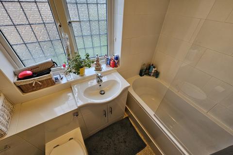 4 Linbridge Way, Luton, LU2 9TU