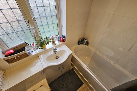 4 Linbridge Way, Luton, LU2 9TU