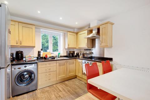 6 Heathlea Gardens, Hindley Green, Wigan, WN2 4UE