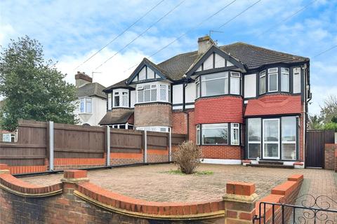 3 bedroom semi-detached house to rent, Rochester Road, Kent DA12