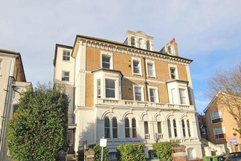 2 bedroom flat for sale, Spencer Road, Eastbourne, BN21 4PD