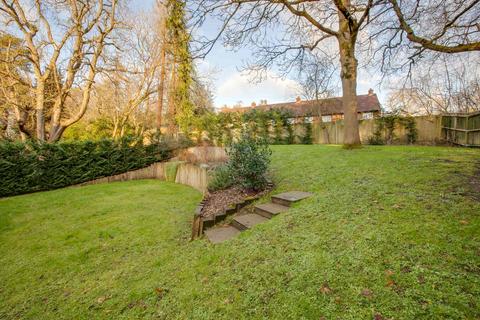 5 bedroom detached house for sale, Amersham Road, High Wycombe HP13