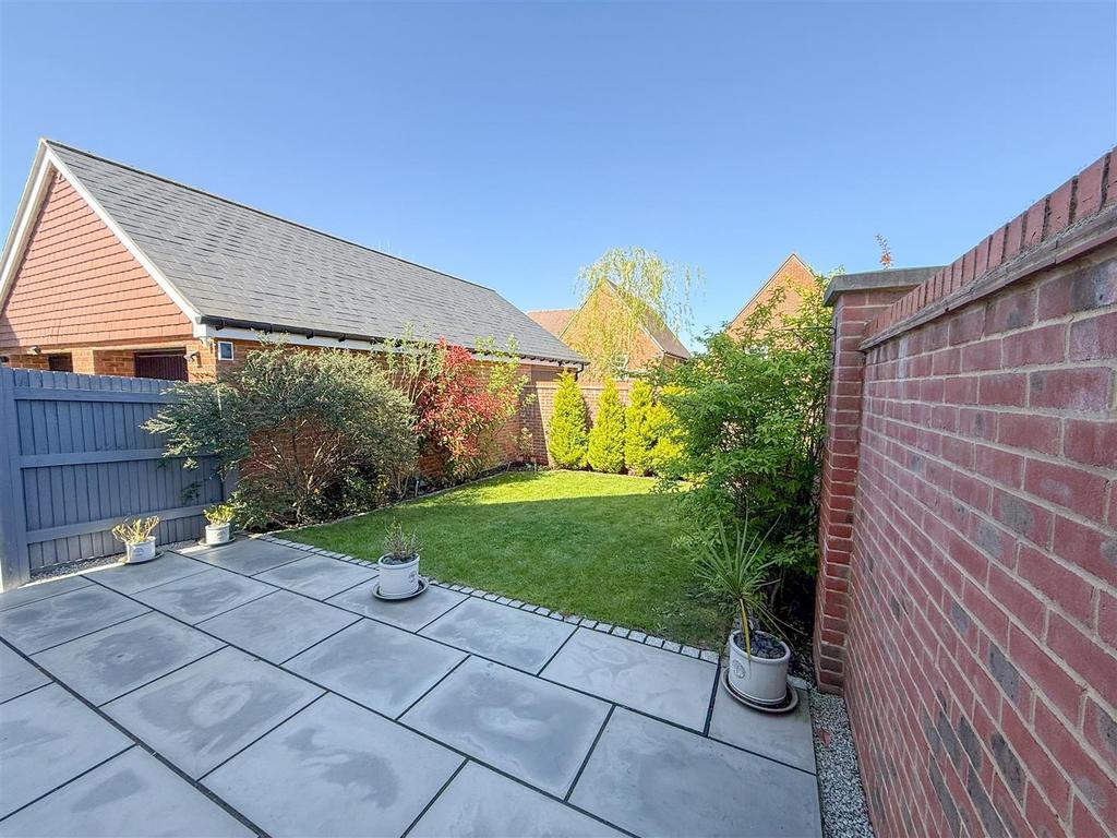 Garden new1.jpg