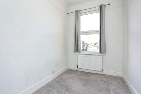 2 bedroom flat to rent, Springbank Road London SE13