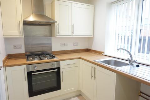 2 bedroom terraced house to rent, Evesham Road, Redditch