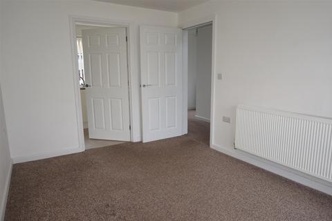 2 bedroom terraced house to rent, Evesham Road, Redditch