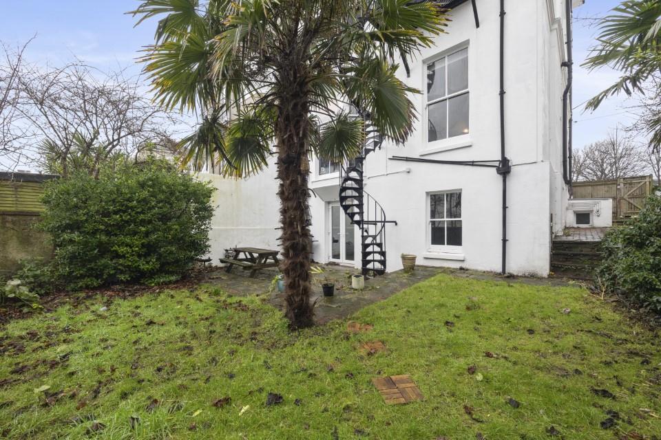 Dyke Road, 28 Basement Flat-022.jpg
