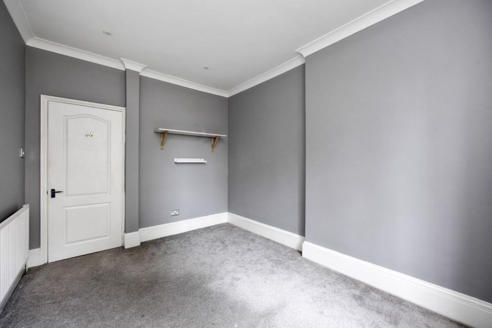 Dyke Road, 28 Basement Flat-016.jpg