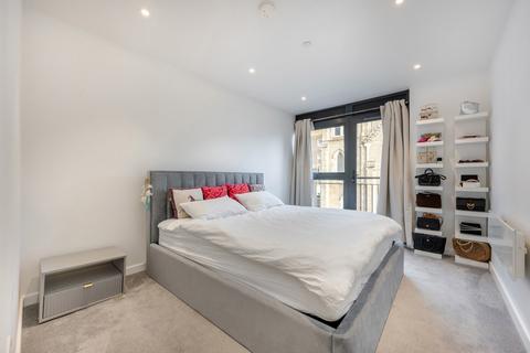 Flat 403, Eastlight Apartments, 18 Dock Street, London, E1 8QW