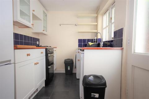 2 bedroom house to rent, Catharine Street, Cambridge CB1