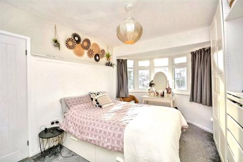 3 bedroom detached house for sale, Whitecote Gardens, Leeds, West Yorkshire