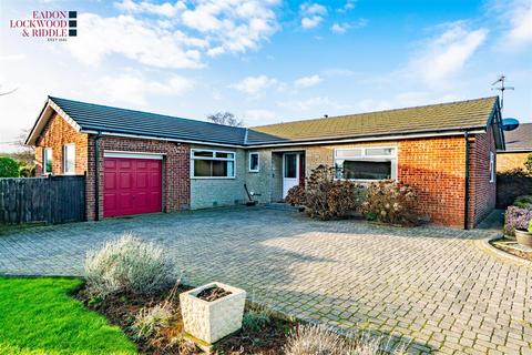 3 bedroom bungalow for sale, Fabian Way, Bramley, Rotherham