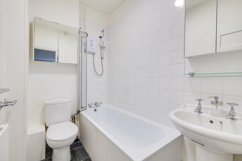 2 bedroom flat for sale, Parkview Court, Fulham High Street, Fulham, London