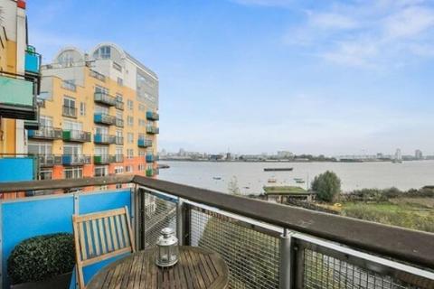 2 bedroom flat to rent, Faraday Lodge, Renaissance Walk, London