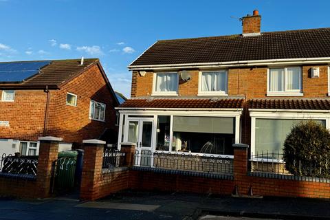 2 bedroom semi-detached house to rent, Bradshaw Street, Sunderland, SR5