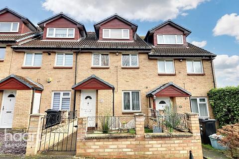 2 bedroom maisonette for sale, Amanda Close, Chigwell