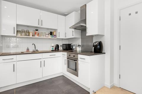 2 bedroom flat for sale, Cavatina Point, Deptford, SE8