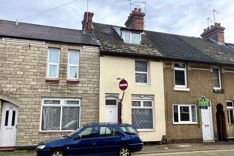 3 bedroom house to rent, Wellington Street, Northamptonshire NN16